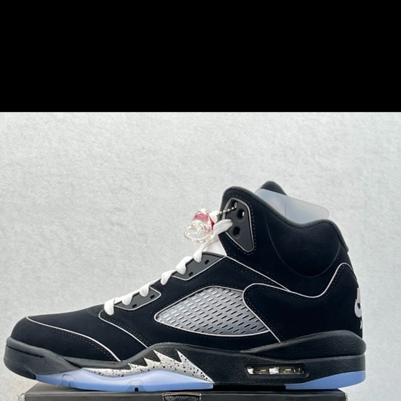 Jordan Black and Gray Athletic Shoes main image 5
